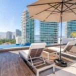 Departamento con alberca y vista a la bahia en renta