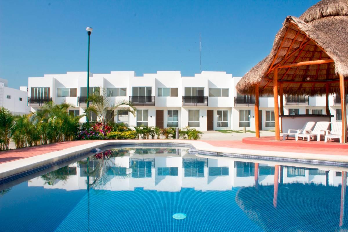 Las Ceibas 128 - Renta de casa con alberca y 2 recamaras - Pacific Real  Estate